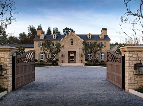 Welcome to the Good Life! from Kim Kardashian & Kanye West's $20 Million Dream Home | E! News