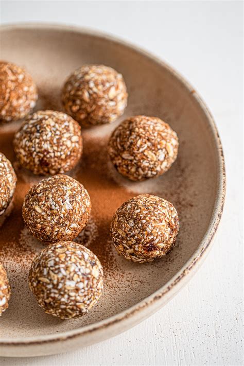 No-Bake Cinnamon Energy Balls - Running on Real Food