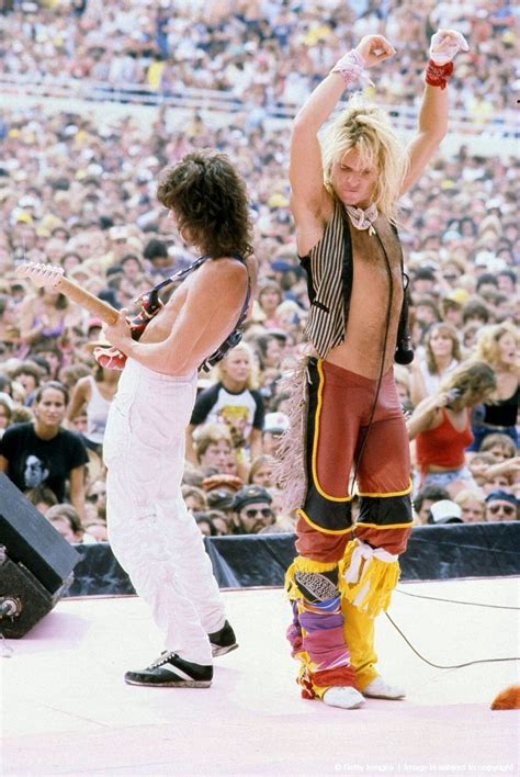 Eddie Van Halen and David Lee Roth | Van halen, David lee roth, Eddie van halen