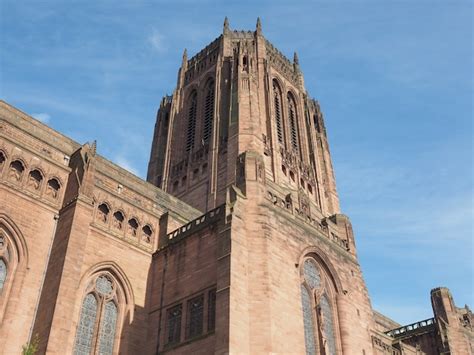 Premium Photo | Liverpool cathedral in liverpool