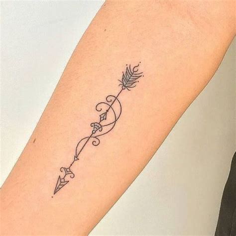 Pin by Nahomi TR on Tattoo | Arrow tattoos for women, Small tattoos ...