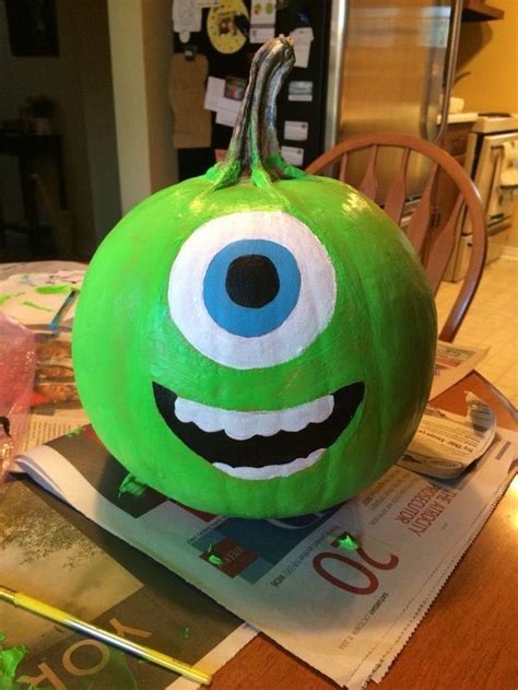 Pin by Leona Messink on Halloween Pumpkins | Disney pumpkin painting ...