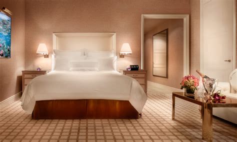 LUXURY HOTEL ROOMS & SUITES FOR A PERFECT HOLIDAY | Wynn Macau