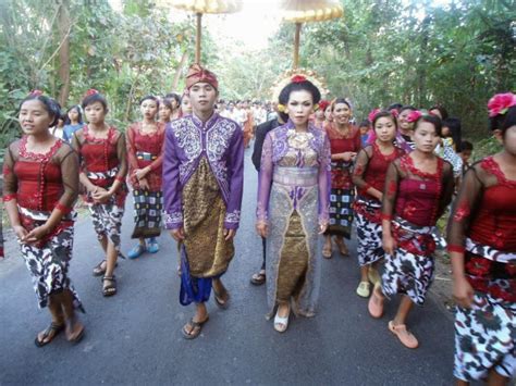 Jiwa Jingga Muda: Sasak Ethnic Culture In Lombok (Indonesia) About Marriage