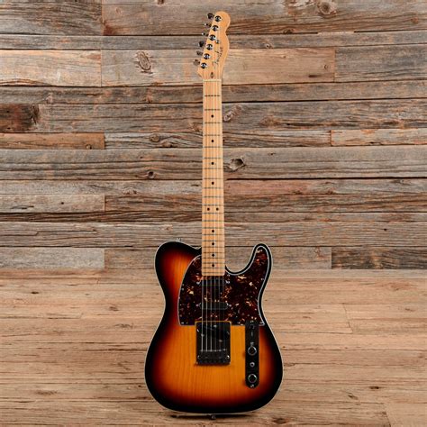 Fender American Deluxe Telecaster Sunburst 1998 – Chicago Music Exchange