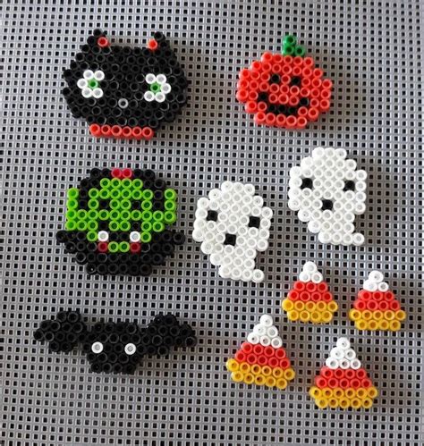 Perler bead Halloween | Etsy in 2020 | Easy perler bead patterns, Melt beads patterns, Halloween ...