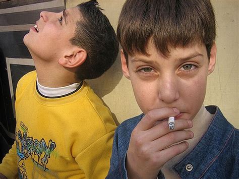 Children and cigarettes (45 pics) - Izismile.com