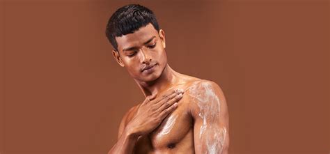 Why Men Use Body Scrub At Home For Deep Exfoliation