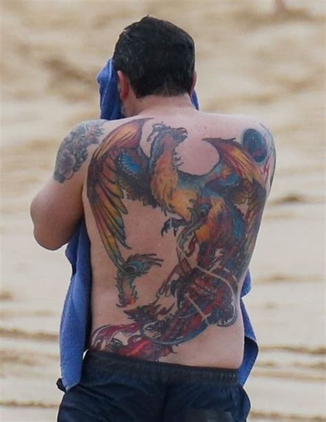 Ben Affleck's Unintentionally Hilarious Back Tattoo (4 pics)