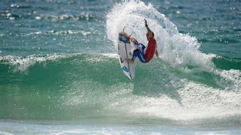 Maroubra Jumps Back into the Surfing Spotlight with the 2017 Carve Pro ...