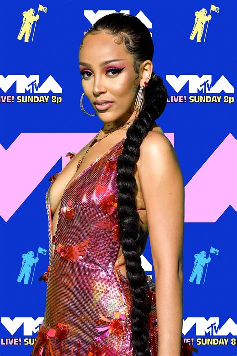 Doja Cat Puts a Twist on the Low Ponytail at the MTV VMAs 2020 | Vogue