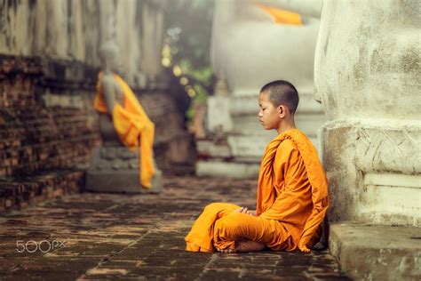 Novices monk vipassana meditation by Santi foto / 500px | Arte budista ...