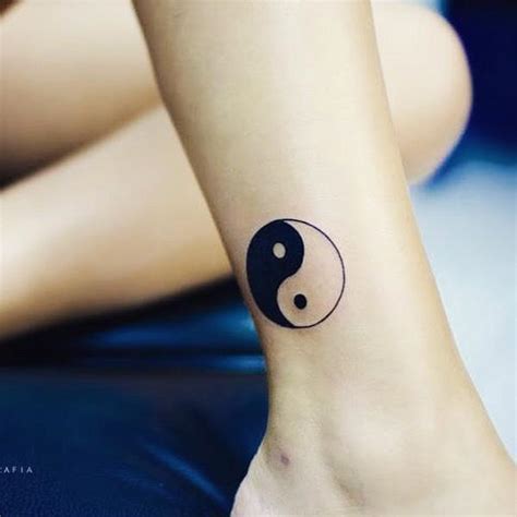 50 Mysterious Yin Yang Tattoo Designs | Cuded