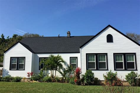 Kaycan Vinyl Siding (White Siding with Black Trims) [Modern, Classic, Bright, Rustic Urban ...