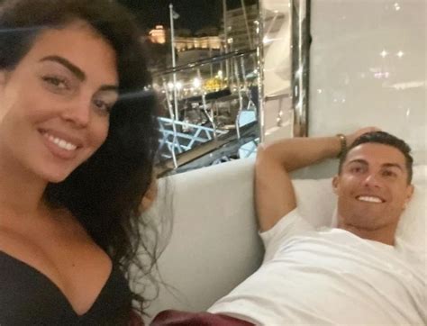 Cristiano Ronaldo, Georgina Rodriguez reveal NAME and PICTURES of ...