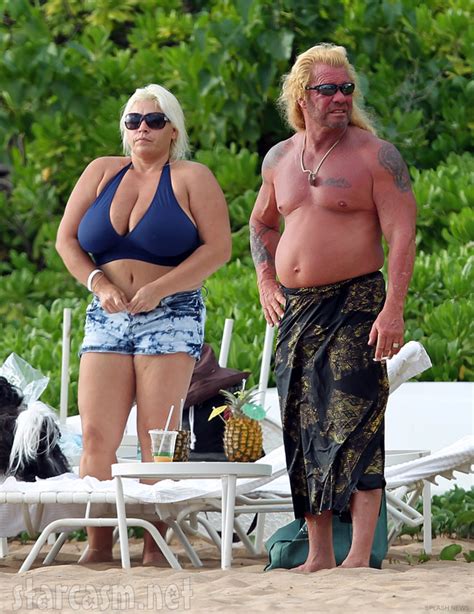 PHOTO Dog the Bounty Hunter and wife Beth Chapman make Hawaii beaches more flawless - starcasm.net