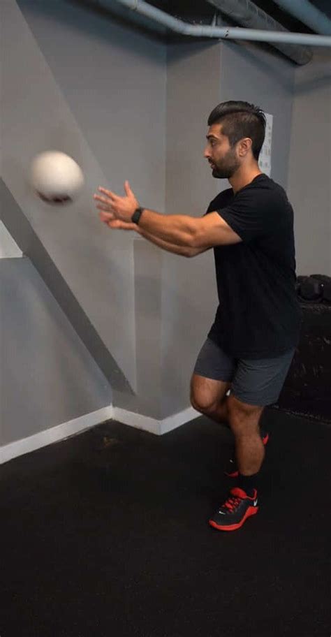 Single Leg Balance - Ball Toss Medial - [P]rehab