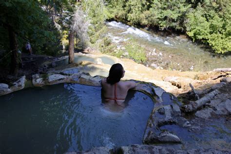 The Right Way to Soak Earth’s Energies (Umpqua Hot Springs) | ☽ Of Wildest Heart