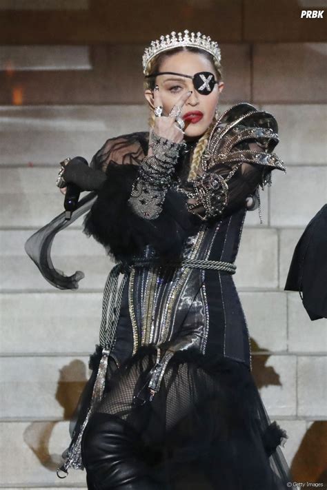 Madonna lançou Faz Gostoso, parceria com Anitta, e internet está comemorando - Purebreak