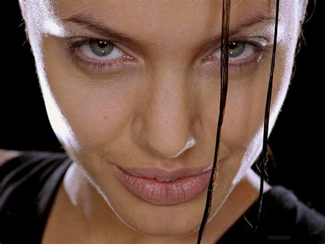 Angelina Jolie Eyes - Angelina Jolie Smokey Eyes Light Colored Lips ...