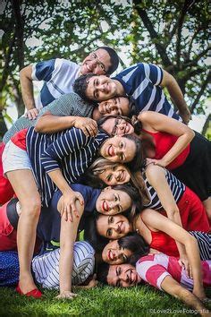 190 Best Group photo poses ideas | photo, family photography, family posing