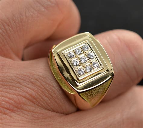 $2,499 Retail 0.28 Carat t.w. Diamond Mens Ring 18K Yellow Gold 17.6 Grams | Property Room