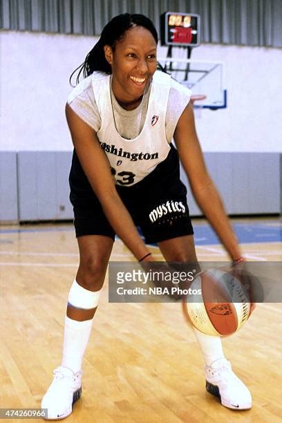 1,131 Chamique Holdsclaw Photos & High Res Pictures - Getty Images