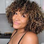 30+ Irresistible Long Curly Bob Hairstyles You Need To See