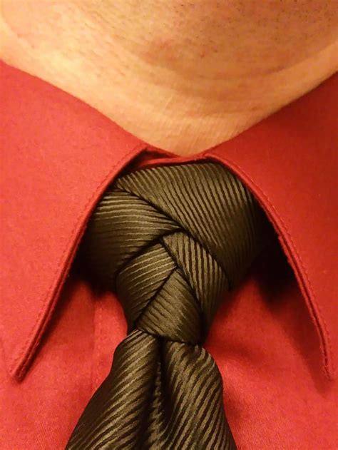 I tried the eldredge knot for the first time recently. I love how it ...