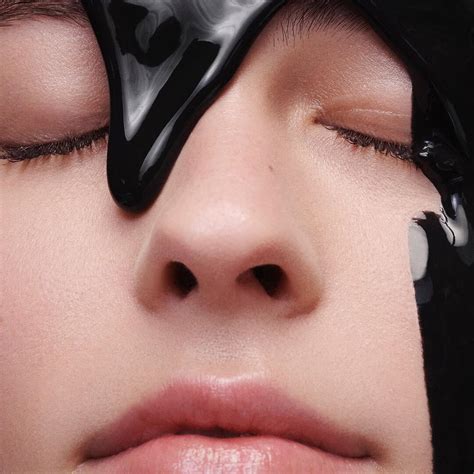 6 Charcoal Mask Mistakes That Are Probably Ruining Your Skin - Cultura ...