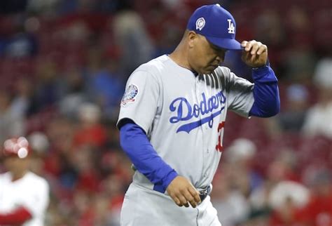 Dodgers News: Dave Roberts Not Opposed To 3-Batter Rule For Pitchers ...