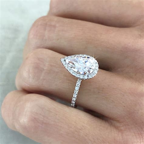 Pear Shaped or Teardrop Diamonds – Ascot Diamonds