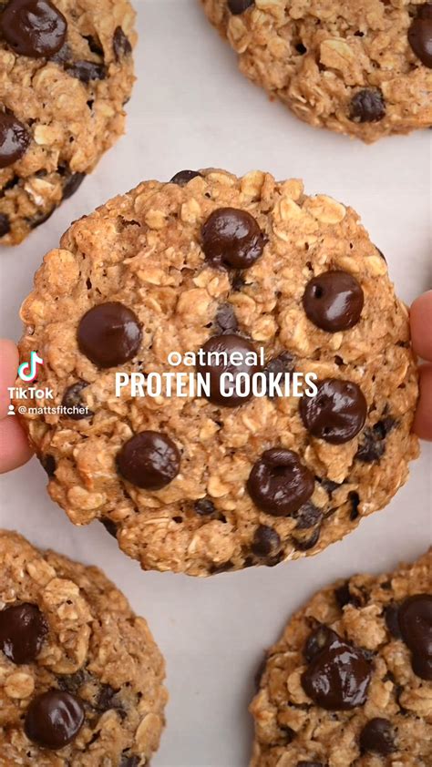 Oatmeal Chocolate Chip Protein Cookies | Recipe | Protein cookie recipe ...