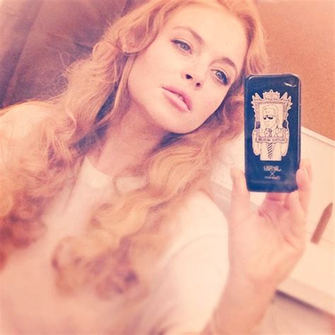 Lindsay Lohan Posts Back at Work Instagram Selfie | E! News