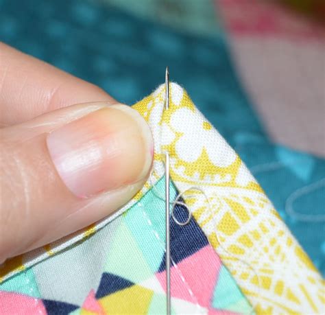 Quilt Binding Tutorial - hand and machine stitched | Quilt binding ...