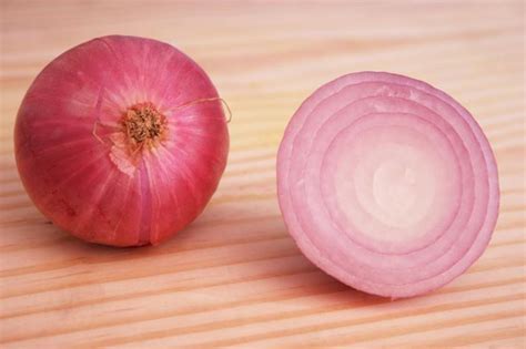 Do Onions Fight Off the Flu Virus?