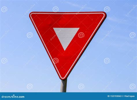 Targoviste, Romania - 2019. Give Way Sign Isolated on a Blue Sky Stock Image - Image of medieval ...