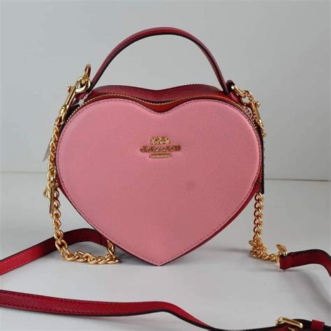 Coach Heart Crossbody Purse | Bags, Cute bags, Pretty bags