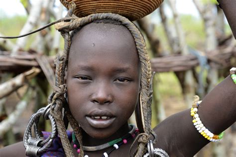 Mursi Woman (12) | Mursi | Pictures | Ethiopia in Global-Geography