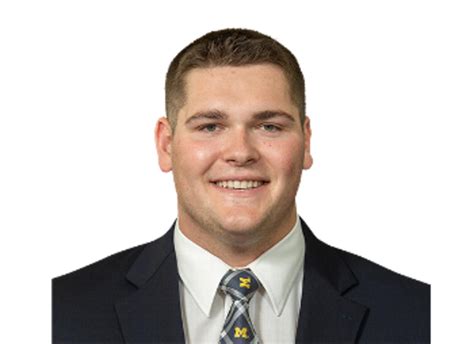 NFL Draft Profile: Zak Zinter, Offensive Lineman, Michigan Wolverines - Visit NFL Draft on ...