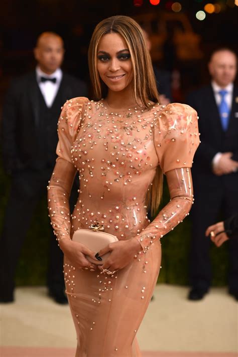 Beyonce Knowles at the Met Gala 2016 Pictures | POPSUGAR Celebrity Photo 18