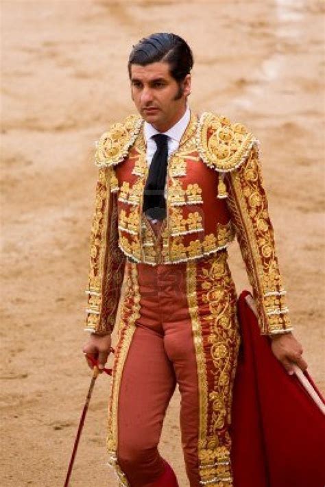 14998190-barcelona--june-6-morante-de-la-puebla-in-action-during-a-bullfight-typical-spanish ...