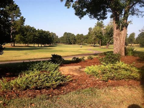 pine bluff country club, pine bluff, Arkansas - Golf course information ...