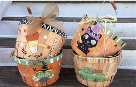 Trick or treat baskets | Trick or treat bags, Personalized halloween bags, Halloween candy bags