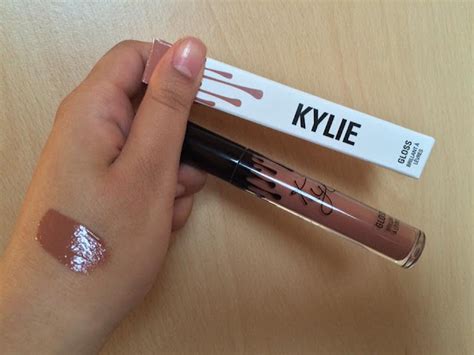 Kylie Jenner Lip Gloss | F U R V A H S.