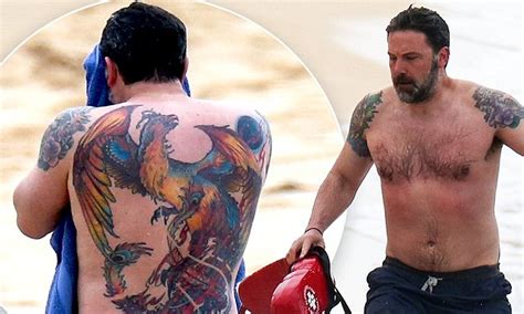 Ben Affleck sports back tattoo working on Triple Frontier in Hawaii | Daily Mail Online