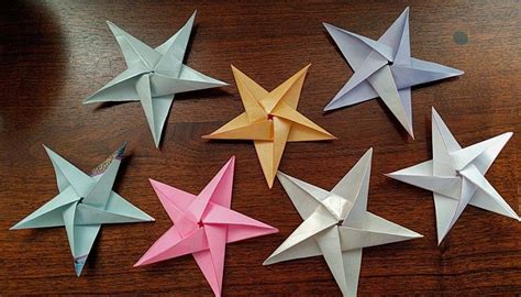 I came across a lovely way of folding stars. It was in a youtube video by someone named Tobias ...