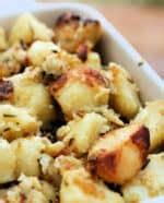 Slow Cooker Roast Potatoes - BakingQueen74