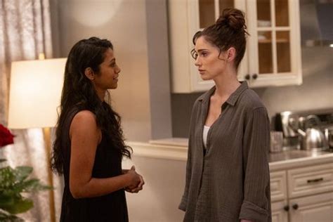 New Amsterdam boss explains Lauren Bloom's season 3 relationship