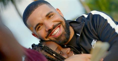 Drake gives almost $1 million away in Miami in heartwarming 'God's Plan' video | Aubrey drake ...